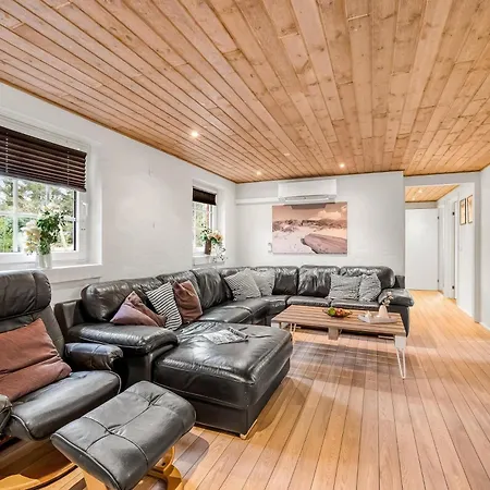 Lovely Pool House On A Lovely Secluded Plot By Søndervig - 1017 Feriehus *