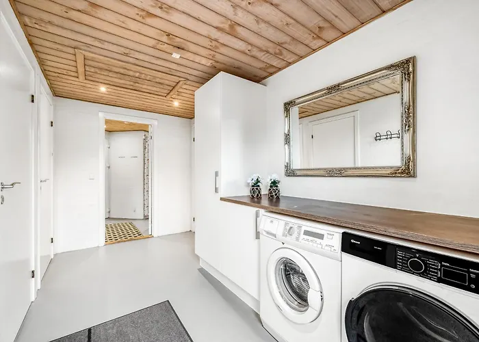 Holiday home Lovely Pool House On A Lovely Secluded Plot By Sondervig - 1017 Ringkobing