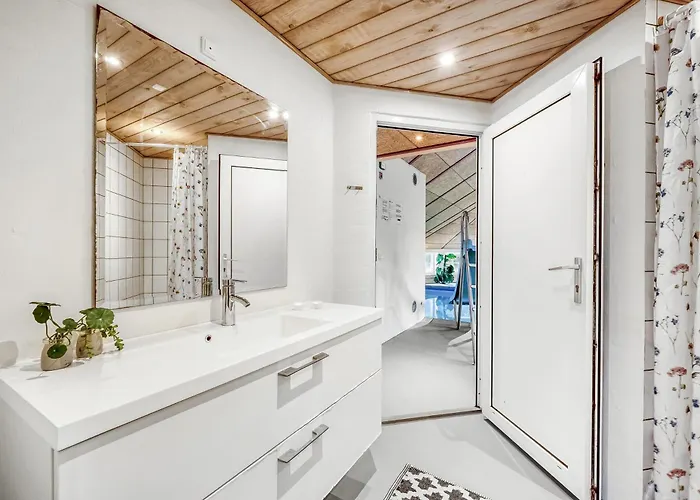 Lovely Pool House On A Lovely Secluded Plot By Sondervig - 1017 Ringkobing